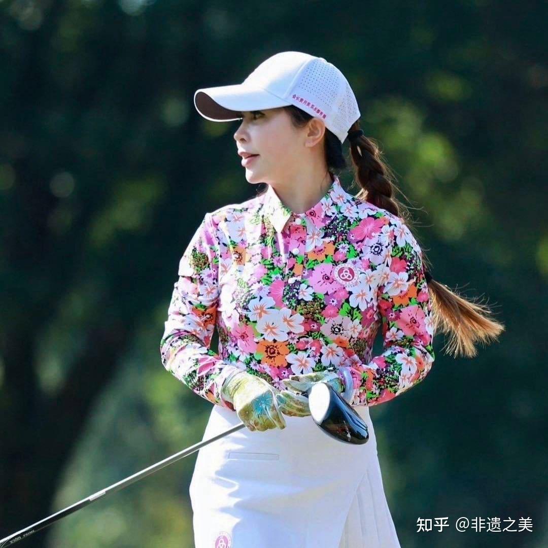 “青山如是 ,清敬庄严 ”——杨青辞的中国画之美 - 知乎