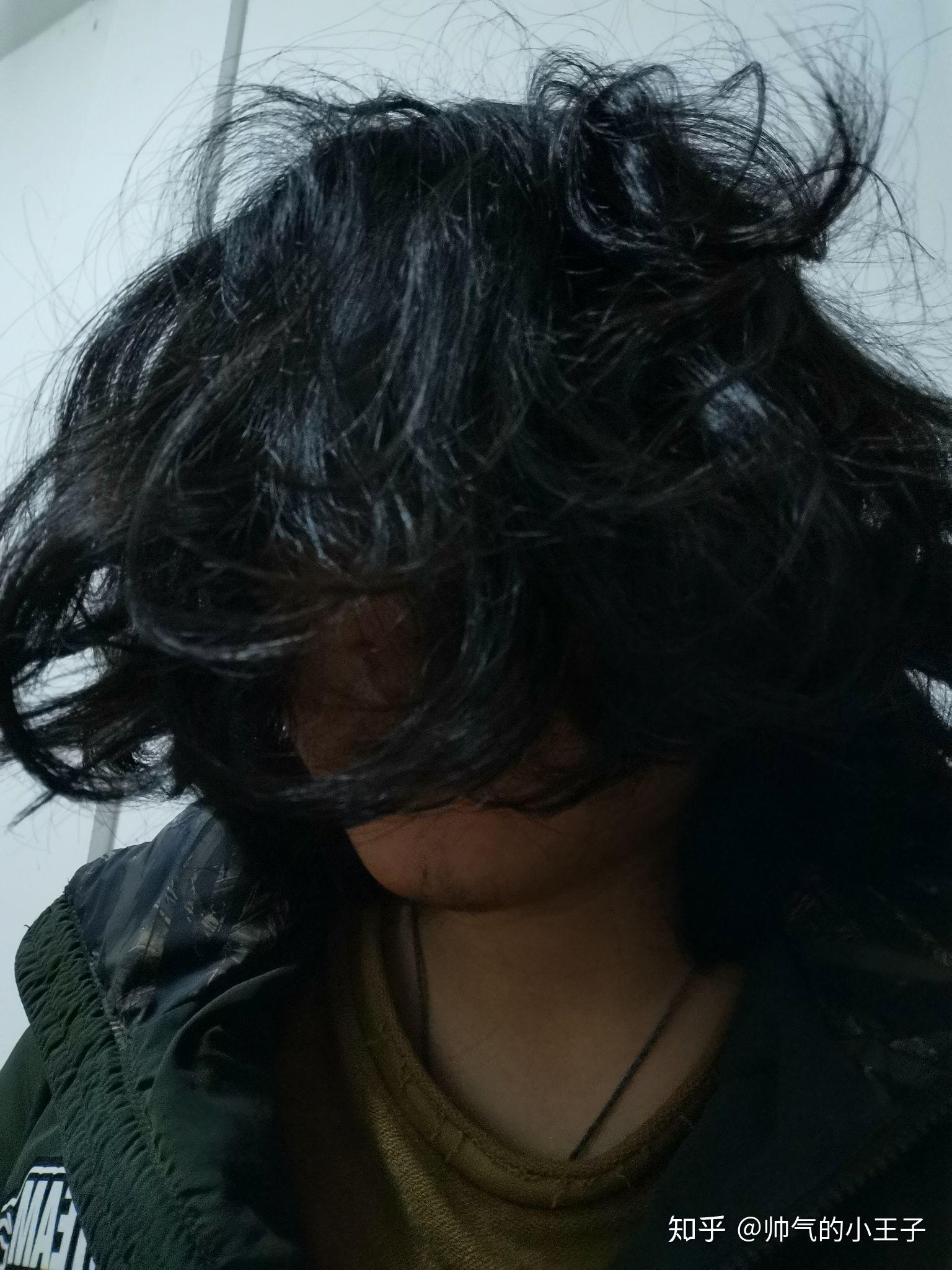 男生卷毛留长发发型推荐?