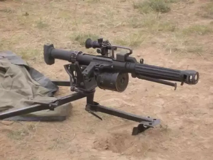 而qlb06榴弹发射器是最新的一款单兵武器