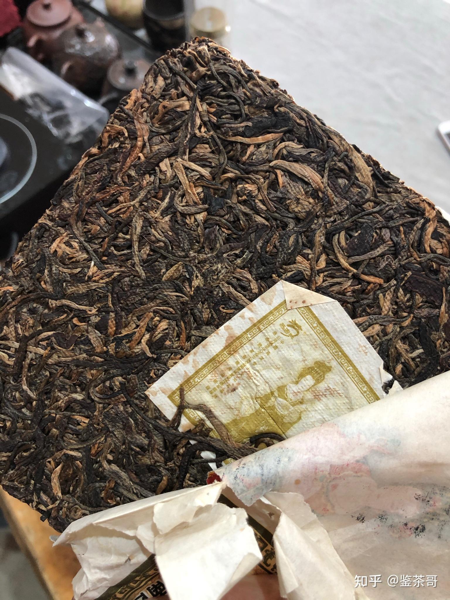 测评龙园号的一款老茶贵妃砖