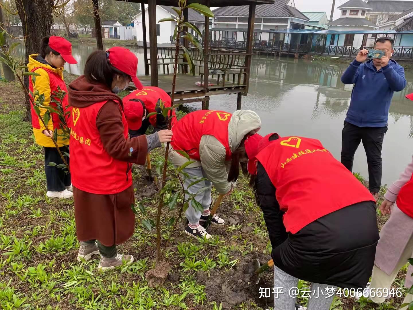 長興島桔園農莊植樹場地座落於長興島郊野公園東邊桔園農莊內,桔園