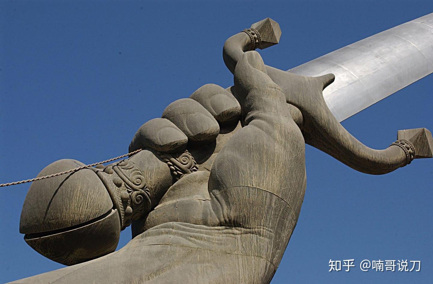 世界四大巨剑排名,一把长43米,重24吨,一把刀柄用了一棵树 - 知乎