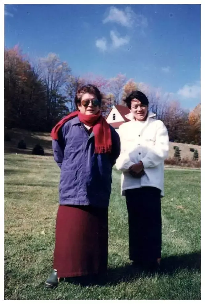 当然,假设今天我们把黑忿怒空行母换成其他法门,如咕噜咕咧佛母法门时