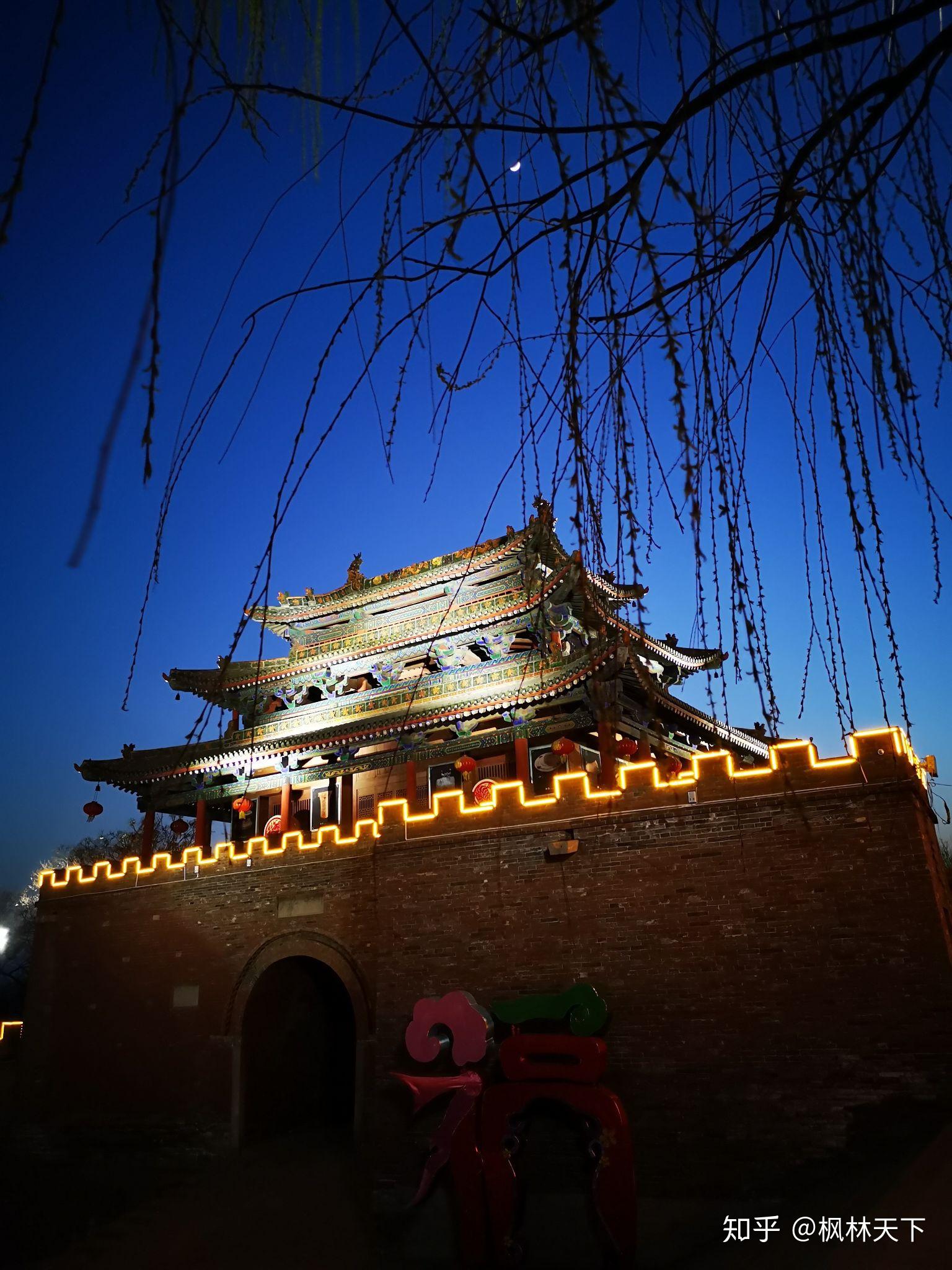 夜幕下的新绛古城我喜欢古建筑,更喜欢真实的历史遗产.