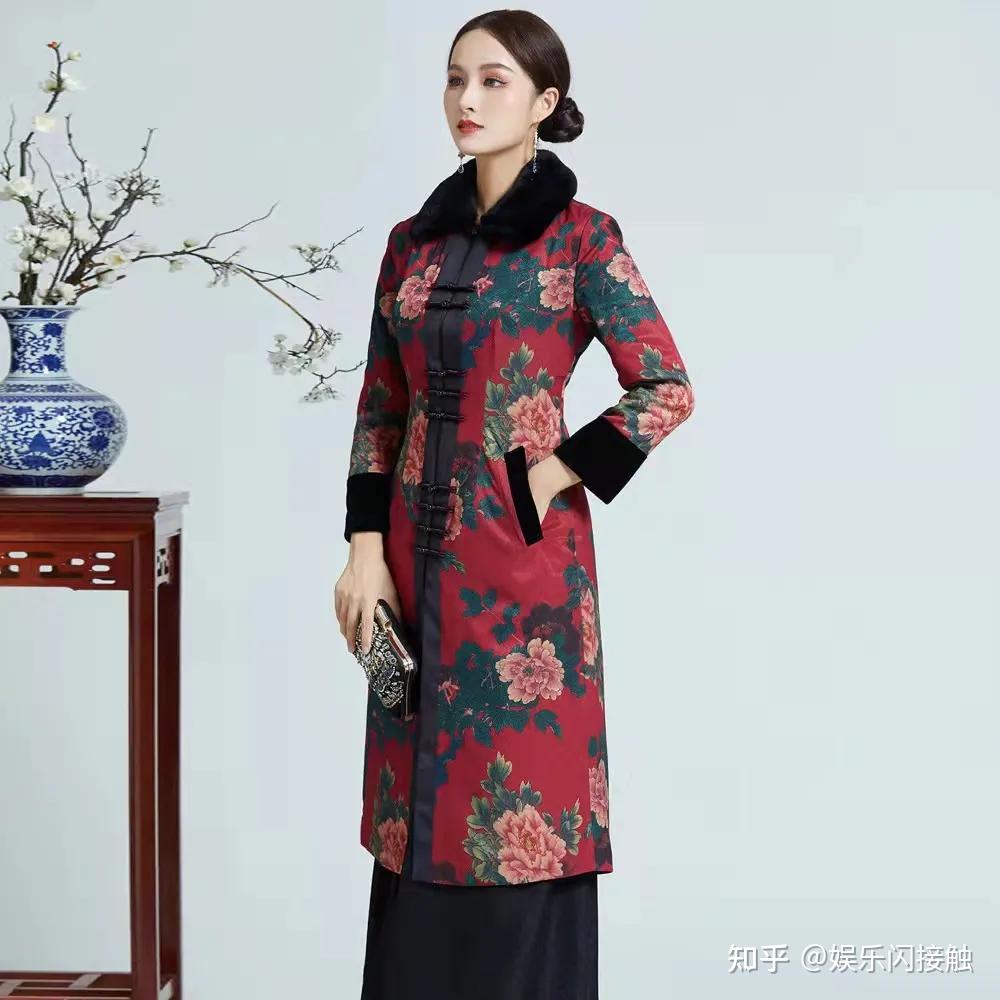 中长款毛领夹棉旗袍修身塑形不臃肿冬季穿她既好看又保暖