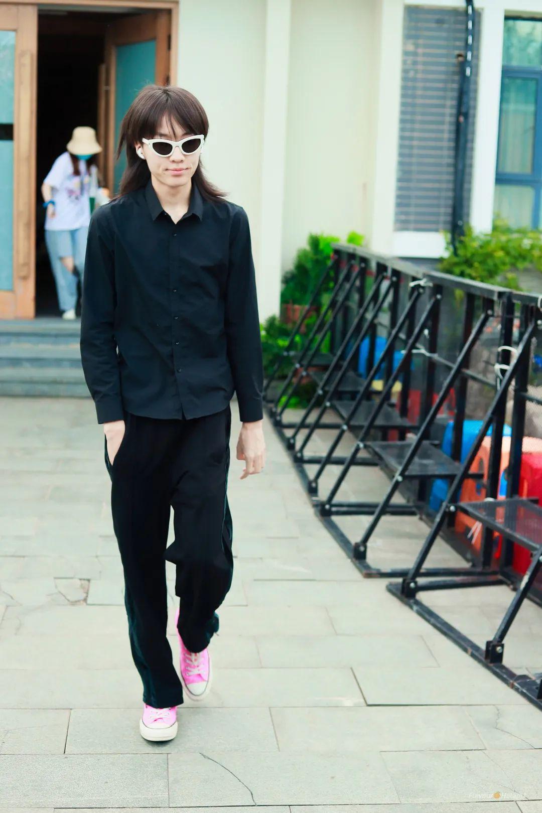 你能想到吗,竟然还会有明星上脚这双鞋.