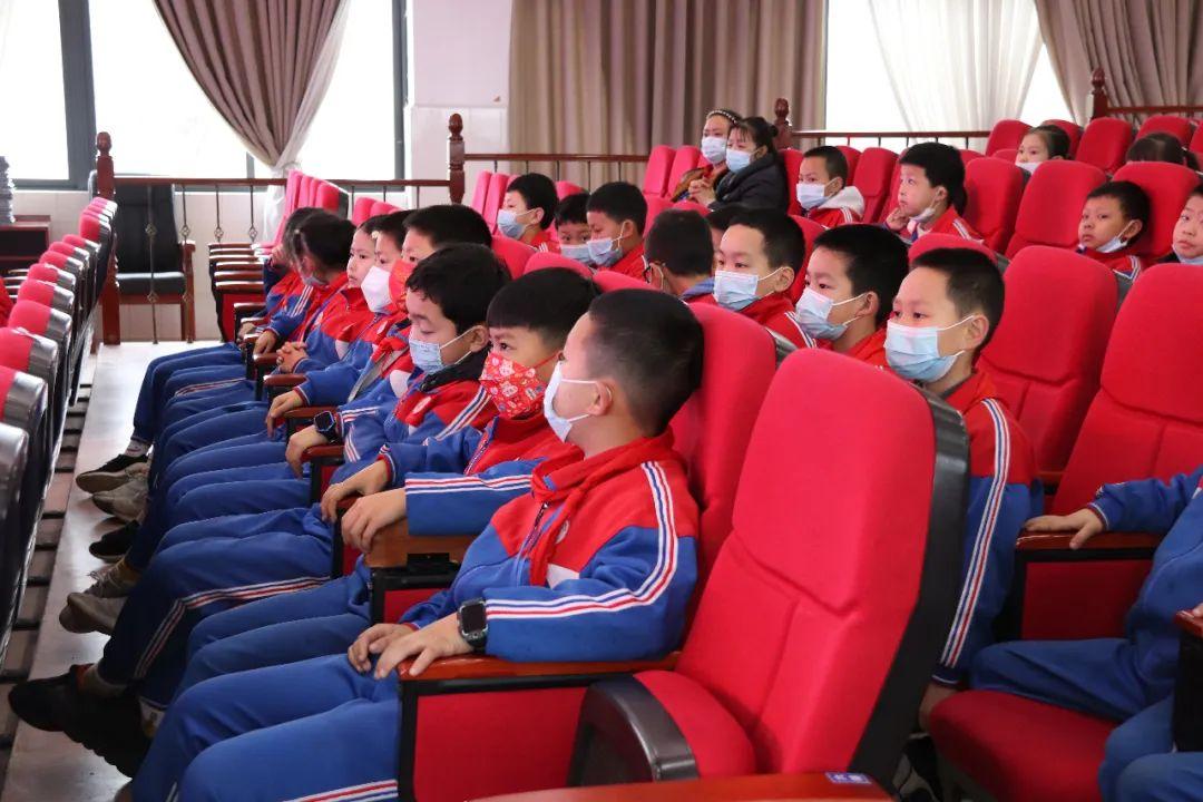 爱眼同行守护光明我院文娟副主任获聘青白江区城厢学校近视防控指导