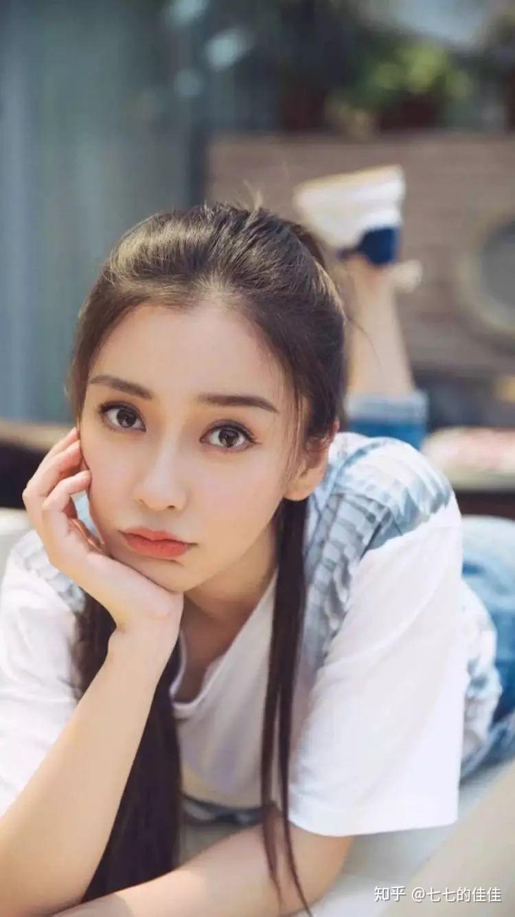 一张巴掌脸尤其重要对于观众来说娱乐圈明星要上镜完全印证了明星小脸