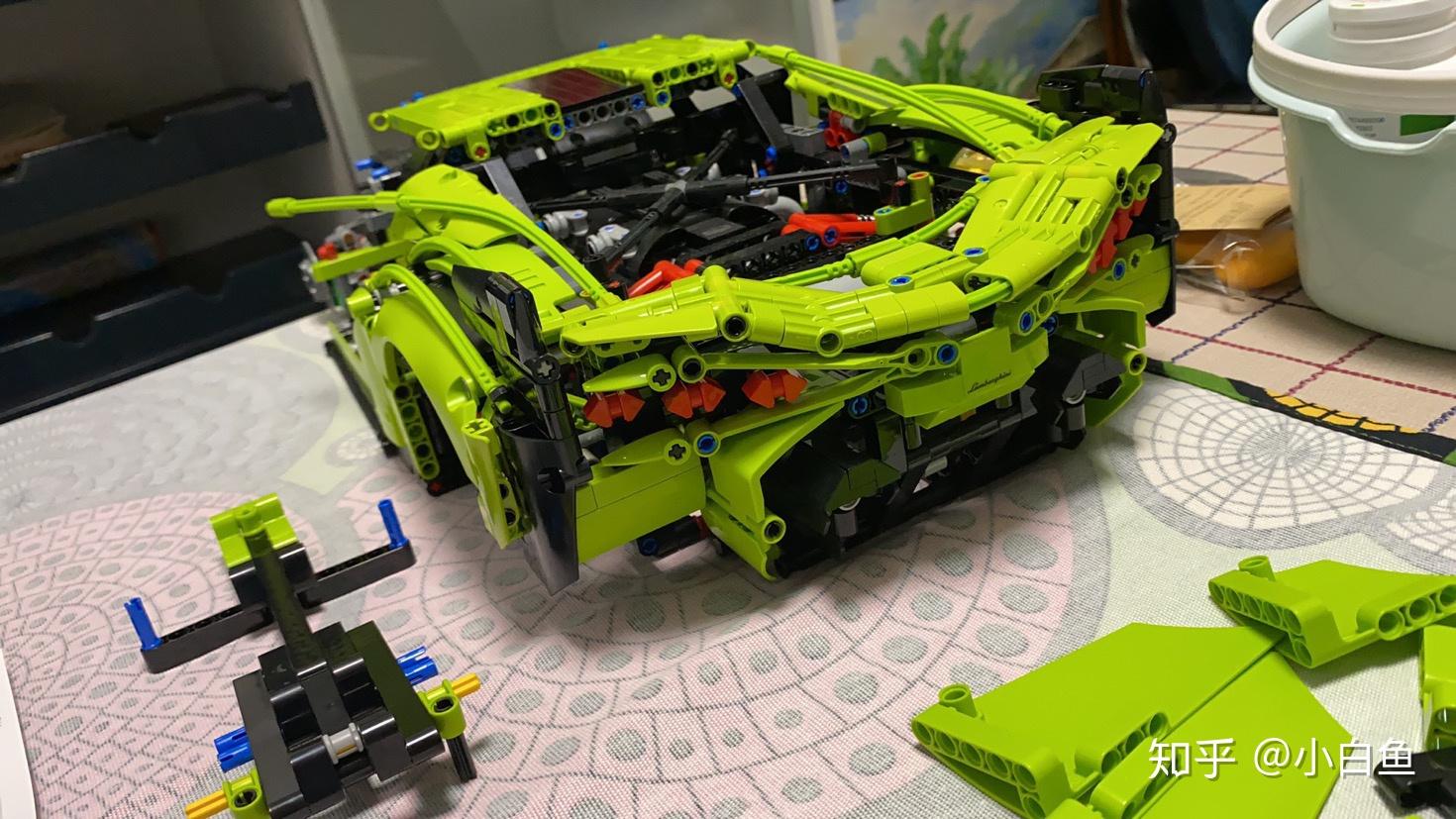乐高42115骚绿兰博基尼分享一下虐手指的过程图视频
