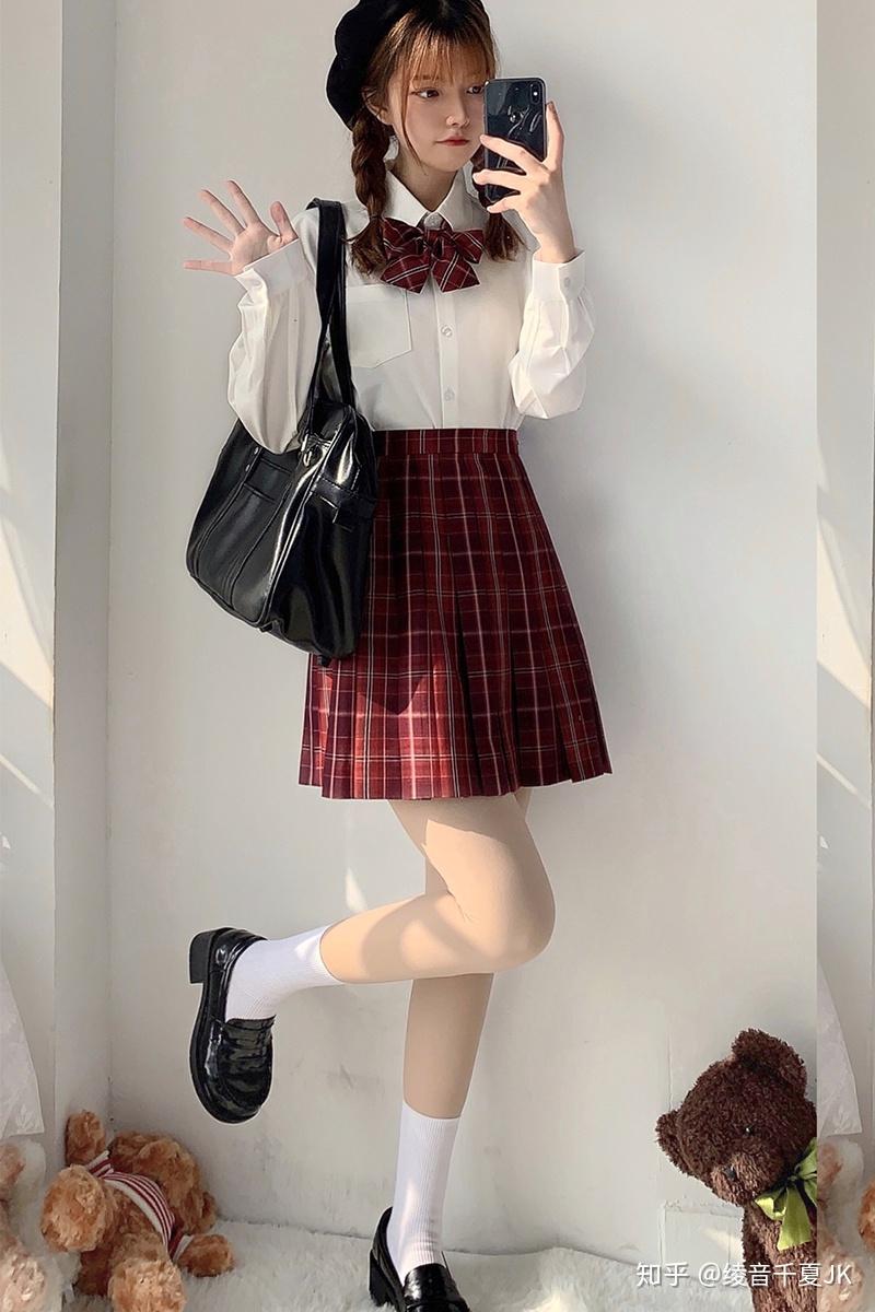 哪个颜色的格子裙在jk圈最受欢迎