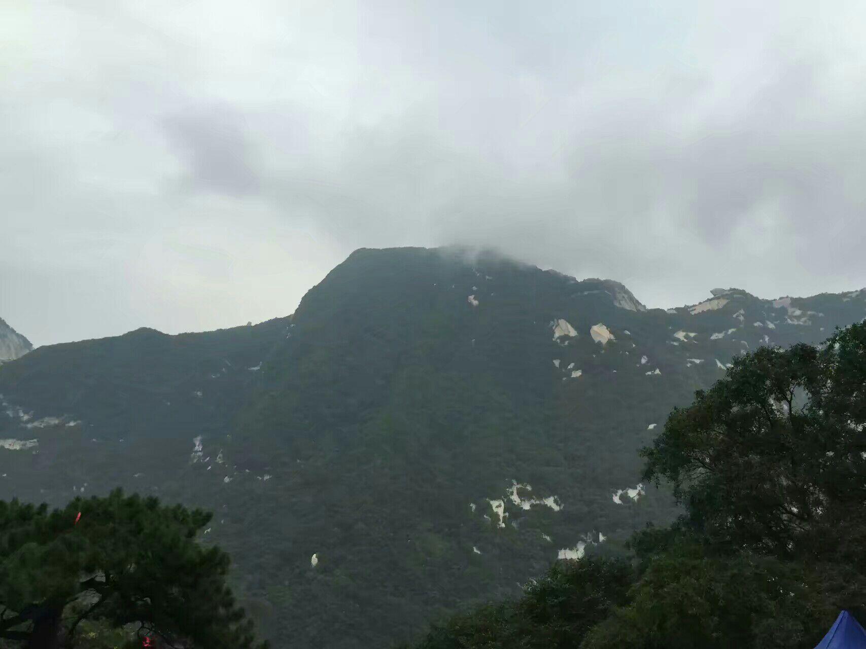 泰山、华山、衡山、恒山和嵩山(五岳),黄山