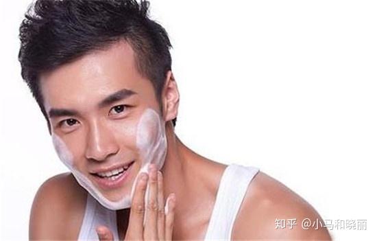 男人怎么保养皮肤更有效 v2-083164d26168a7d5fb9761cd8fbf3336_r.jpg