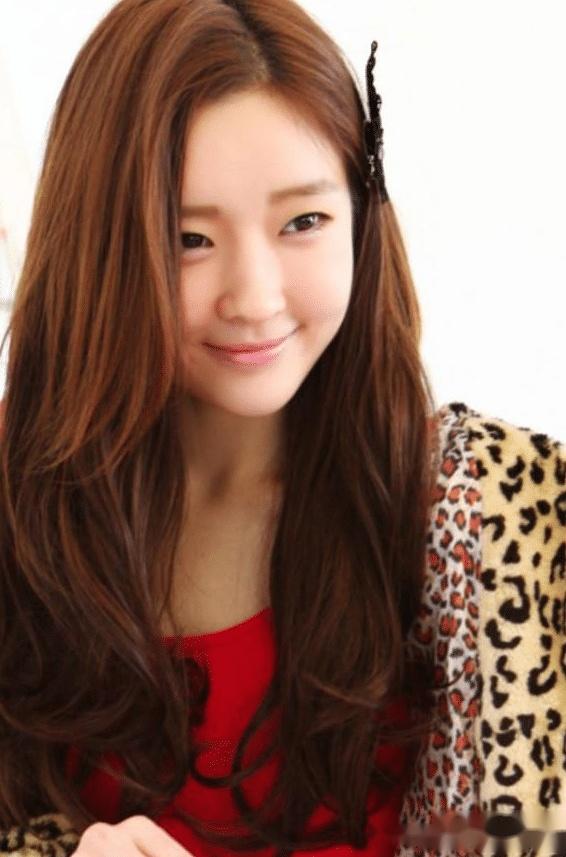 tara前成员李雅琳自爆被前夫家暴后又因自杀被紧急送医