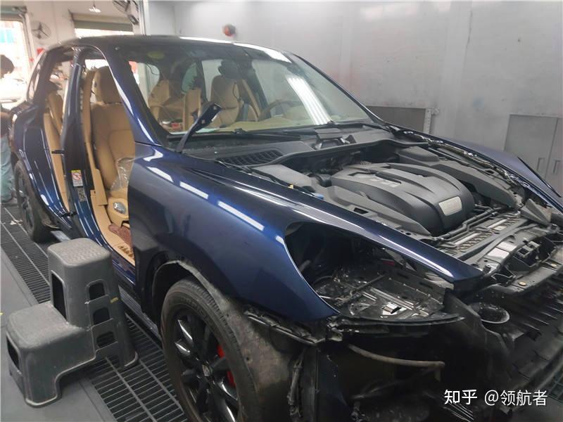 深圳汽车喷漆深圳汽车改色保时捷喷漆改色保时捷卡宴全车喷漆改色