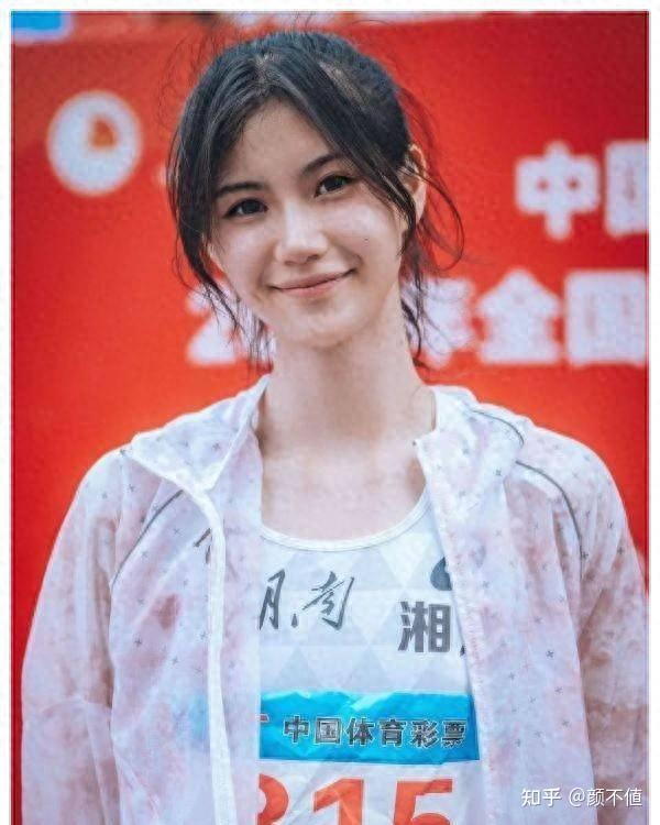 “女版刘翔”夏思凝：放弃进入娱乐圈，拒绝清华北大，如今怎样？ - 知乎