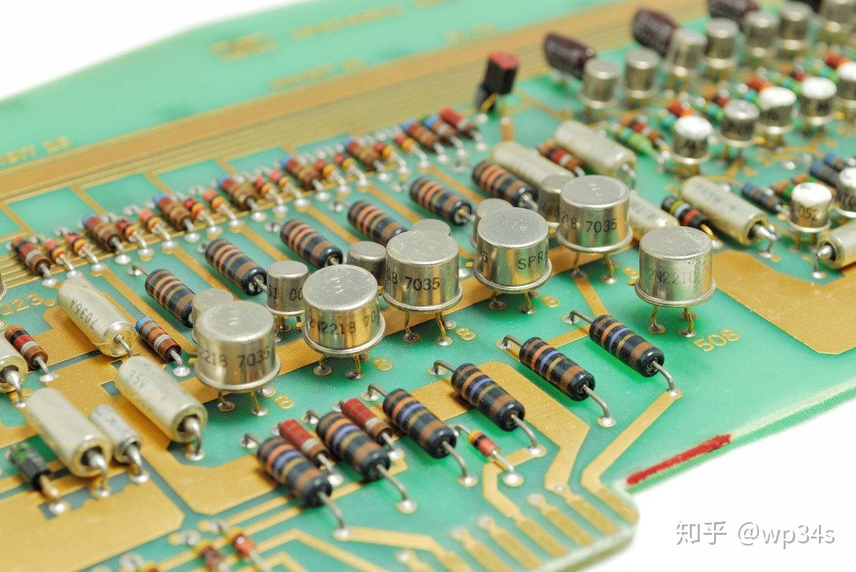 电与磁的极致艺术~1968年的HP9100A晶体管计算器(机)-2