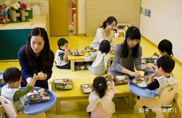 如何挑选幼儿园学校 v2-08b831eda997f180cfa108f26c705c0e_r.jpg