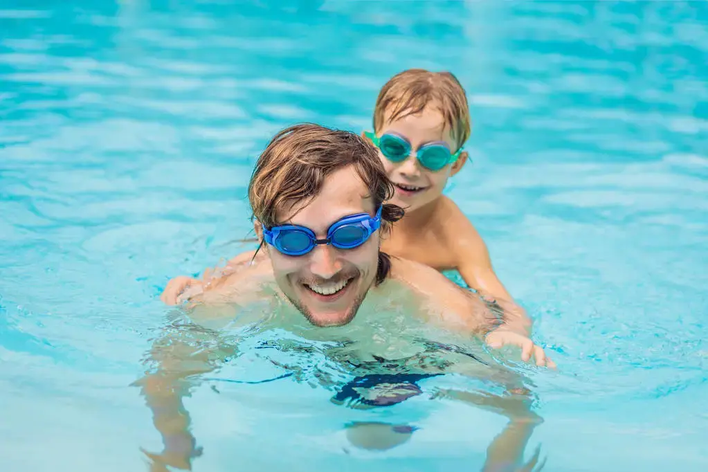 如何选购好儿童潜水服