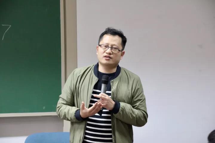 专访 | 何润锋:“处女座”记者的转型