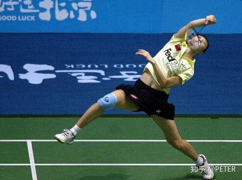 高手进阶反手劈吊斜线技术解码及练习方法