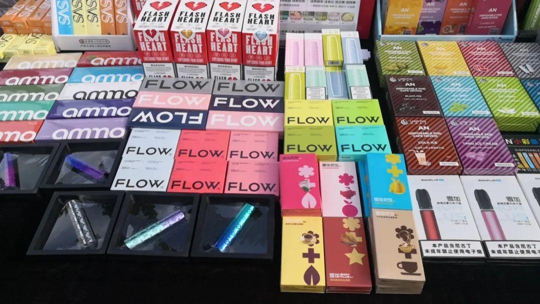 电子烟摆地摊受阻还有哪儿能安心摆摊