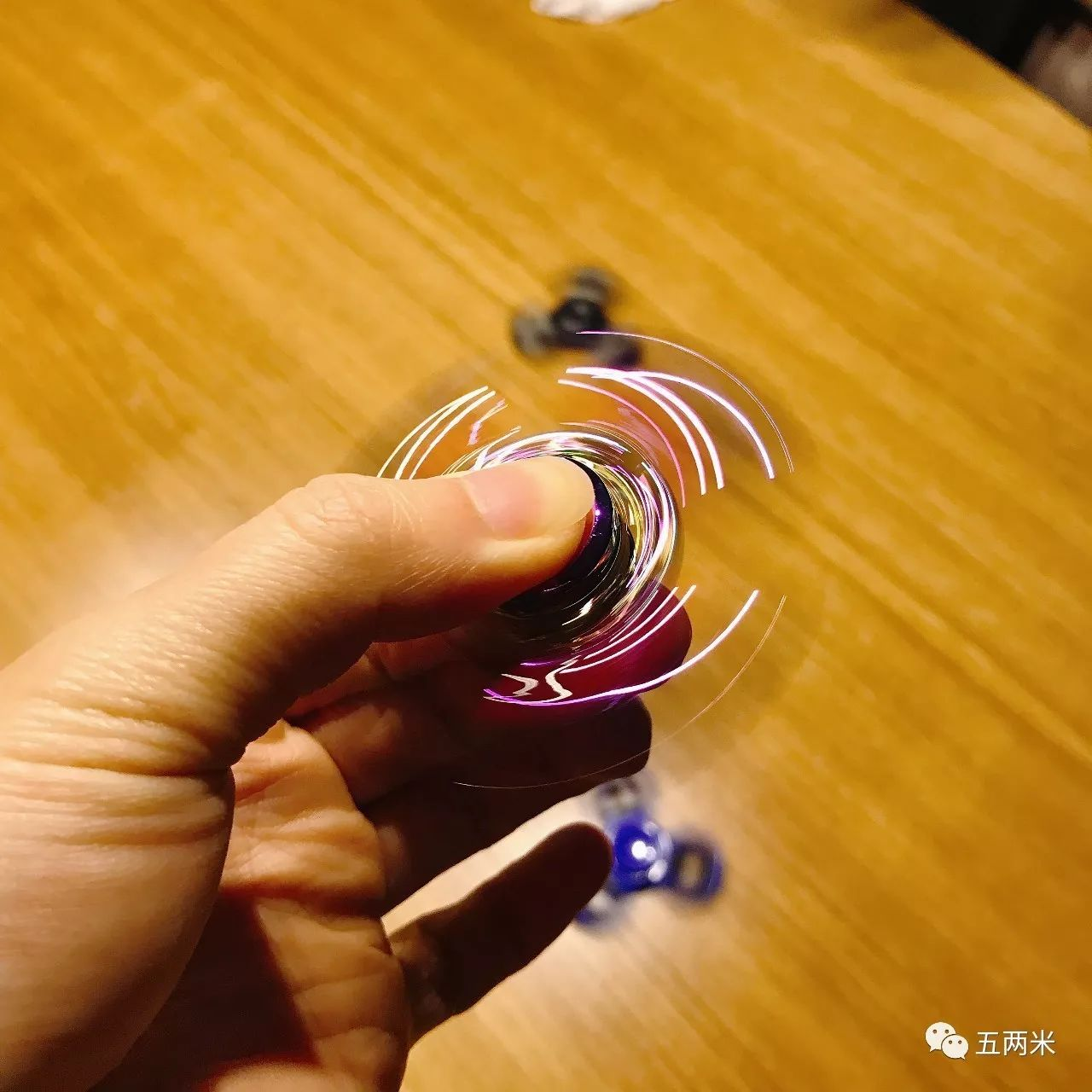 指尖陀螺有什么花式玩法?