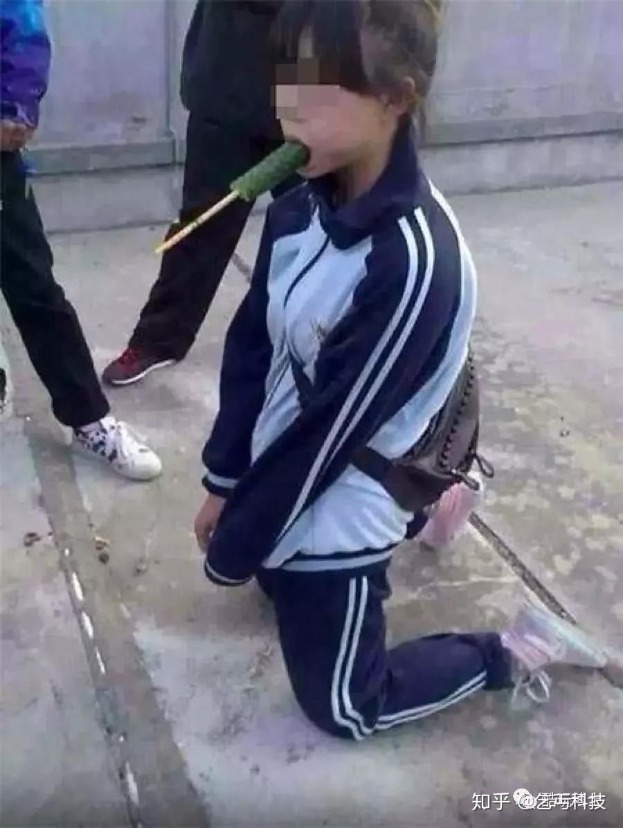 拍女生裸照殴打同学逼男生吃屎那些遭受校园暴力的孩子后来怎么样了