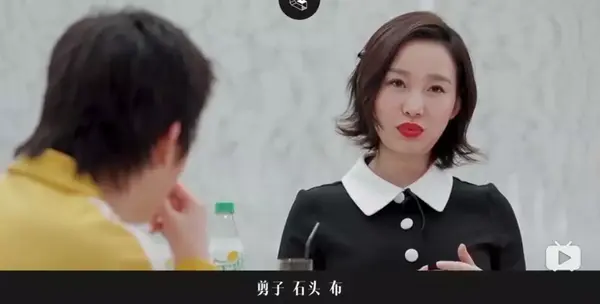 咪蒙ayawawa熬的是一个味儿的爱情毒鸡汤