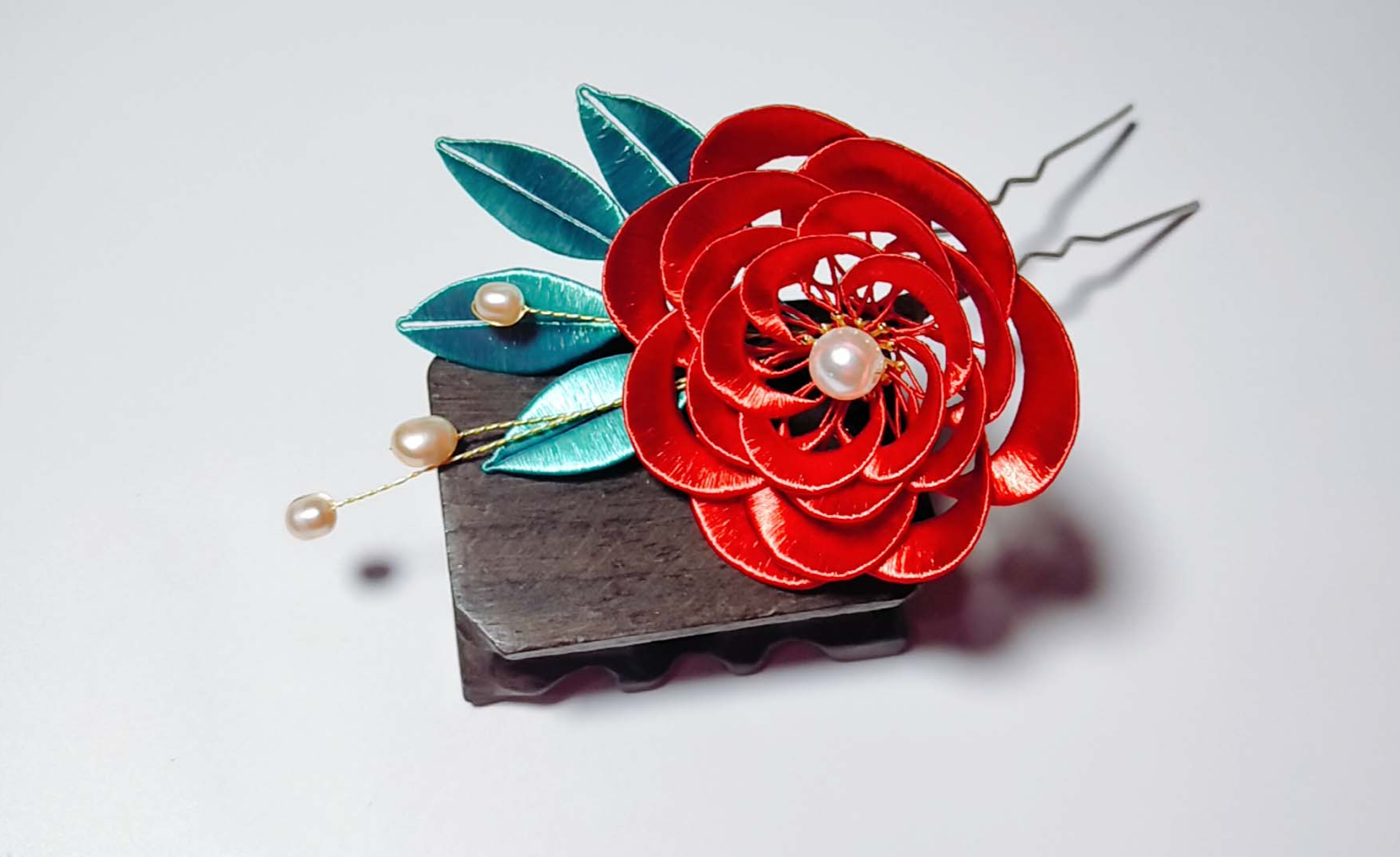 手工缠花教程(第三十一期)桃花发冠:淡雅清新的桃花发冠怎么做