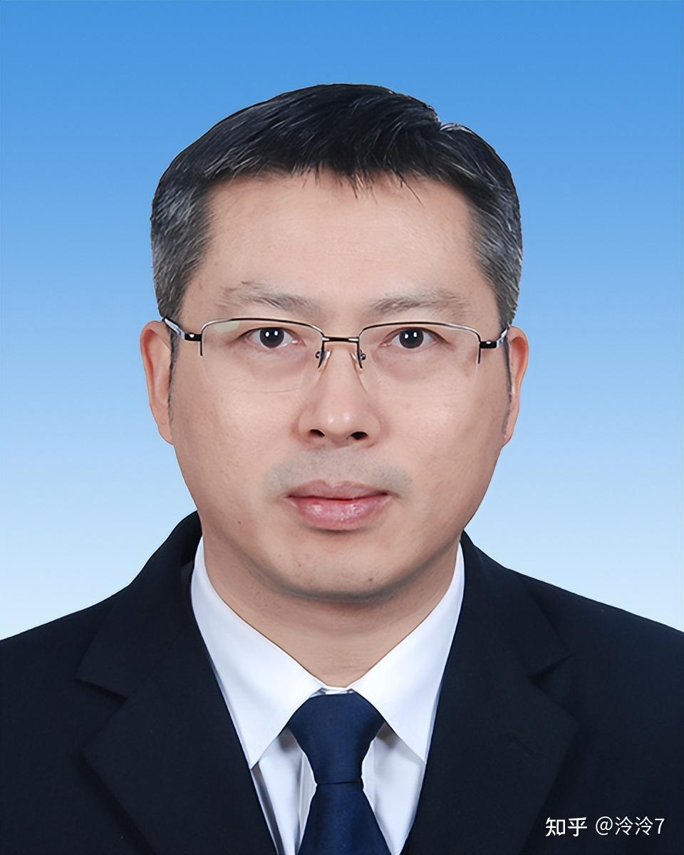 现任安徽省淮北市政府党组成员,副市长,市公安局党委书记,局长,督察长