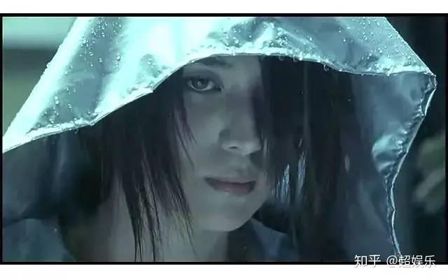 另一女主角安雅虽然名气不大,但也在包括《古惑仔6胜者为王》等港台