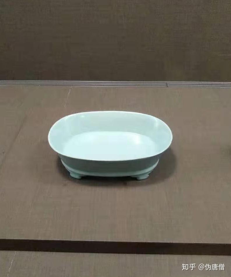 中国 汝窯写水仙盆　u6260617 17北宋·汝窑无纹水仙盆（台北国立故宫博物院藏）。 - 知乎