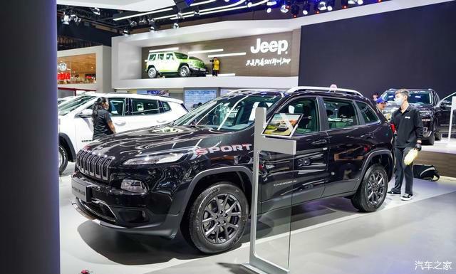 售1798万元成都车展实拍jeep自由光经典运动版