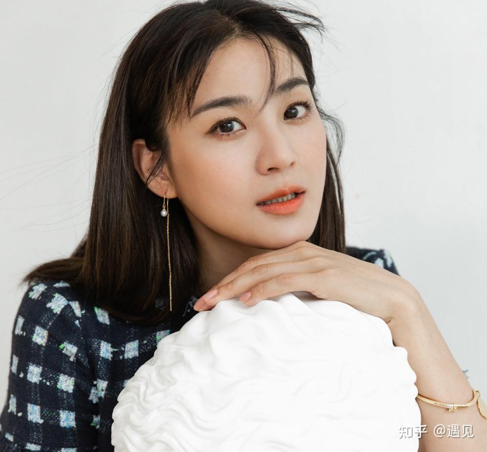 她被称台湾女神模特转战演艺圈演技受观众赞赏45岁找到真爱
