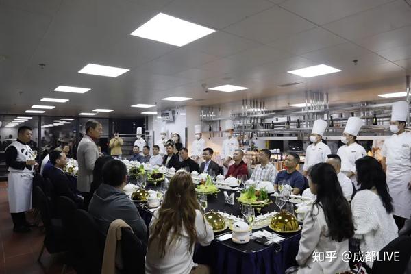 天府铭厨荟|从国宴主厨到综艺新秀,中餐厅的林述巍赋予川菜的美食灵感 - 知乎