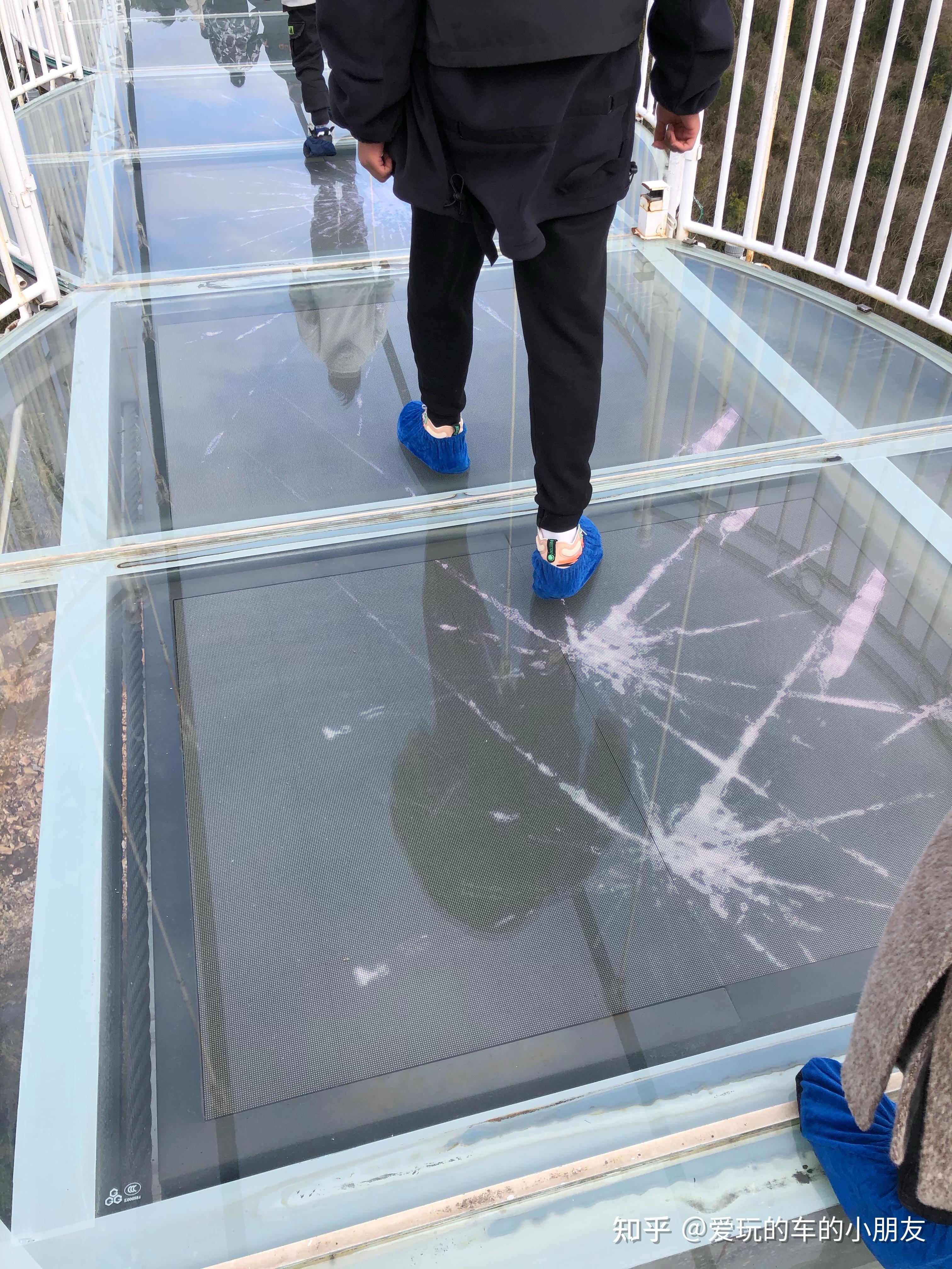 打卡网红玻璃栈道,别一样的感觉