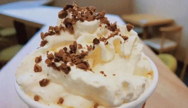 奶茶新品一半都加奶油顶我火速整理了一篇实用攻略