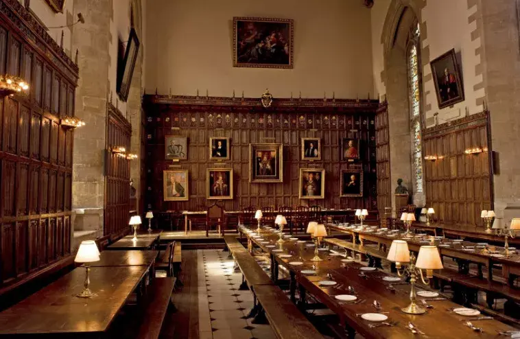 牛津大学非传统学霸聚集的霍格沃茨学校