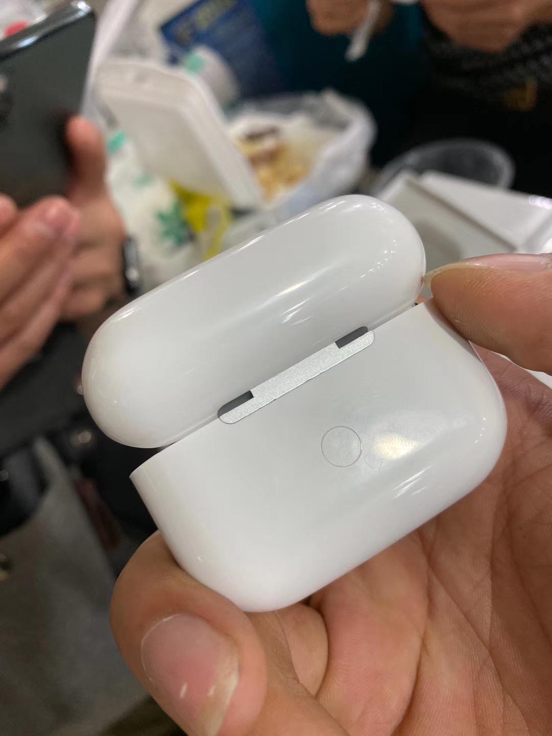 苹果新款airpodspro真的那么香看看华强北版本的如何