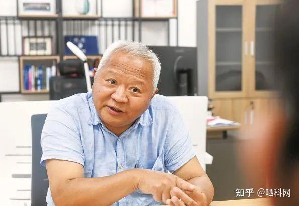 邬江兴院士:科技创新,弯道超车不如换道冲锋 - 知乎
