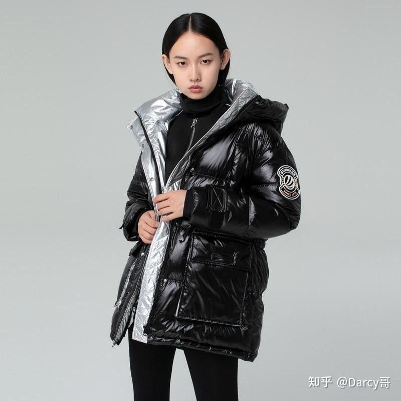 国产户外品牌羽绒服,选用优质鹅绒,遇到打折才五、六百,靠谱吗 - 知乎
