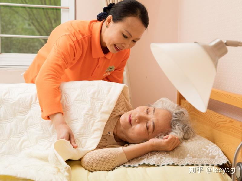 北京住家保姆陪护老人具体工作是什么?来看看专业的做法
