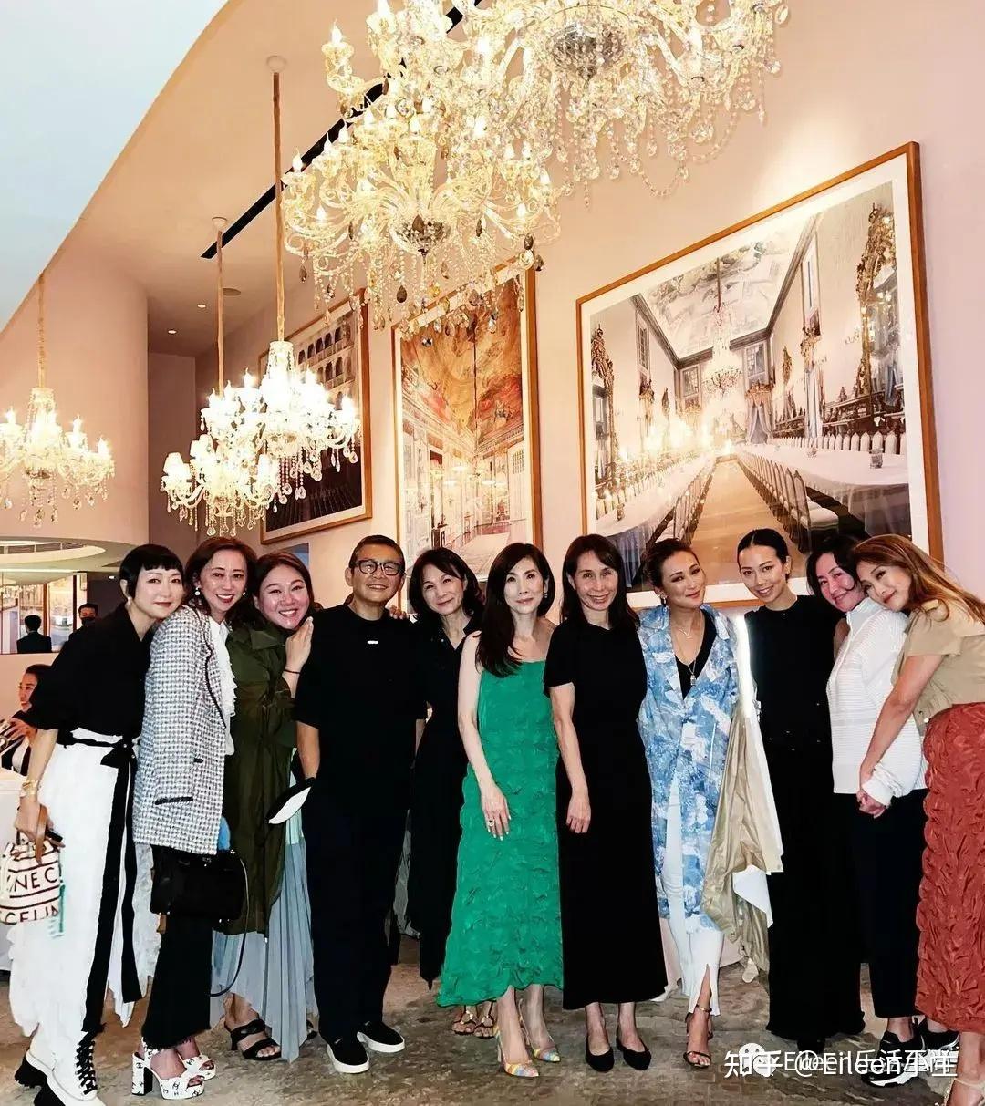 两代顶级豪门名媛为什么差别这么大?