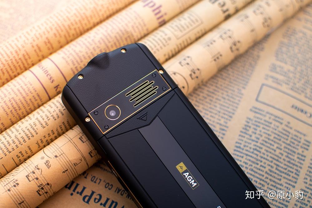 agm m5 | 全触屏 · 传统按键 · 三防功能机