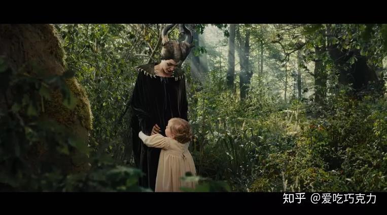 给你讲讲睡美人的故事吧但这一次我是黑女巫