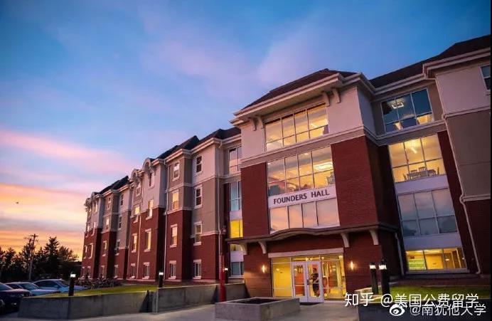 南犹他大学丨美国西部最佳大学之一报读的理由还有这些