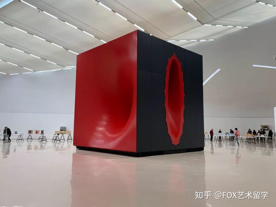 这些作品像有生命的锤子把我的灵魂都敲碎了anishkapoor北京首展记录