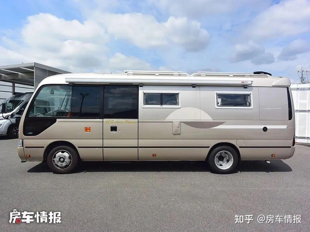 少见的日野中巴房车40t动力自动挡一前一后两大会客厅真实用