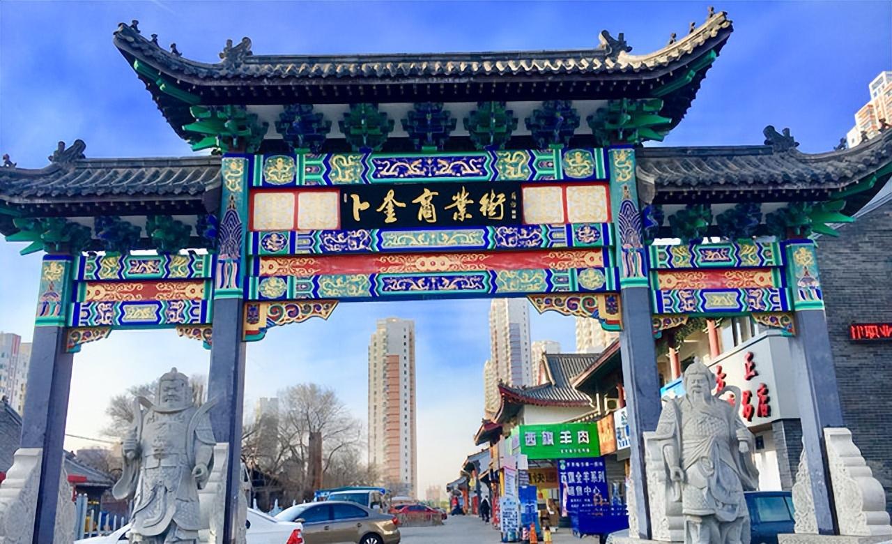 齐齐哈尔博物馆是省内市级最大的综合性博物馆之一,整体建筑风格为