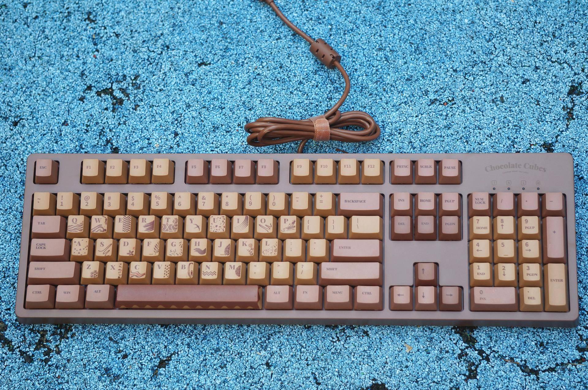 丝滑甜甜键盘心黑爵巧克力兰轴键盘